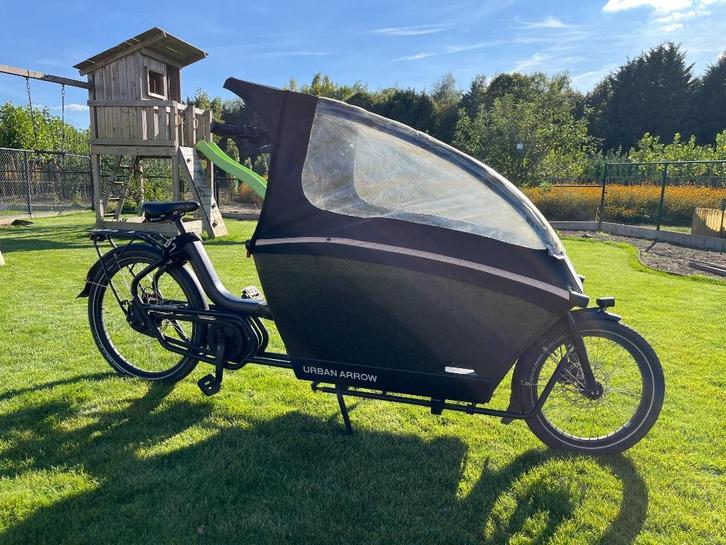 Urban Arrow Family Active Plus, Fietsen en Brommers, Fietsen | Bakfietsen, Gebruikt, Overige merken, 2 kinderen, Elektrisch, Huif