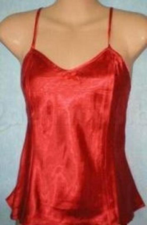Zeer Mooi Satijnen Nachthemdje rood Maat : 40-42 Nieuw., Kleding | Dames, Ondergoed en Lingerie, Nachtkleding, Rood, Ophalen of Verzenden