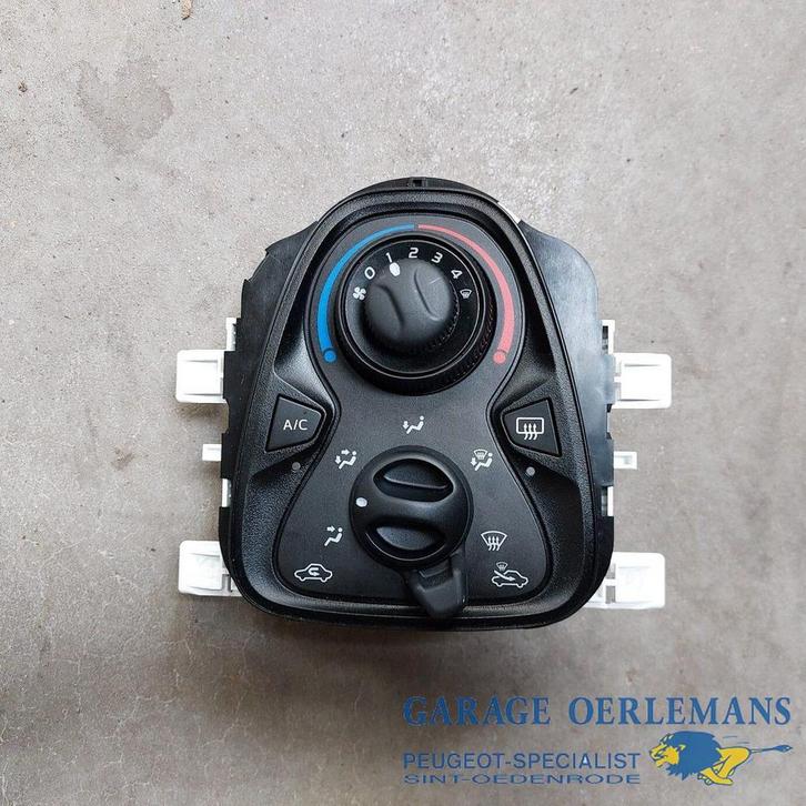 kachel bedieningspaneel peugeot 108, Auto-onderdelen, Dashboard en Schakelaars, Peugeot, Gebruikt, ARN erkend, Ophalen of Verzenden