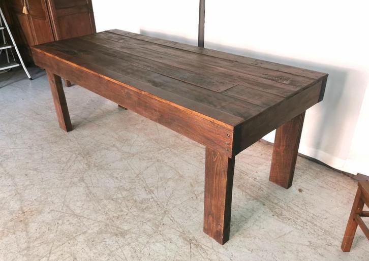 Grote tuin-tafel gemaakt uit recuperatie hout L 220 B 82 H82, Tuin en Terras, Tuintafels, Gebruikt, Rechthoekig, Hout, Ophalen