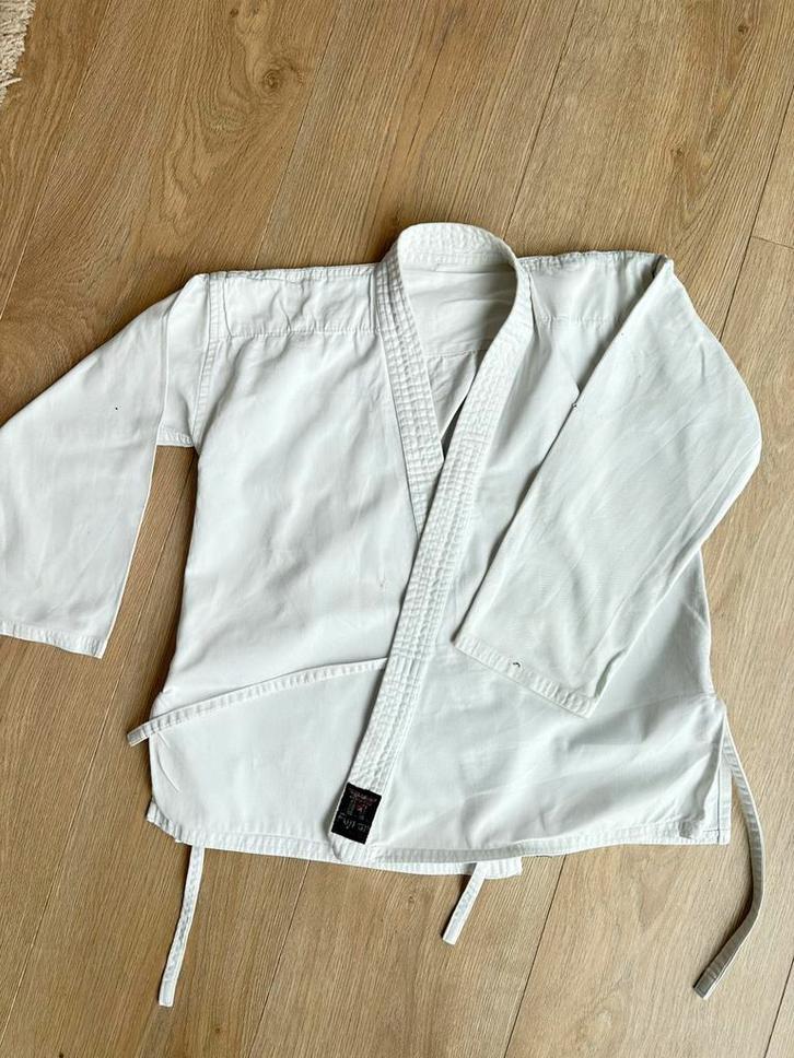 Taekwondopak maat 150, Sport en Fitness, Vechtsporten en Zelfverdediging, Gebruikt, Taekwondo, Vechtsportpak, Maat S, Ophalen of Verzenden