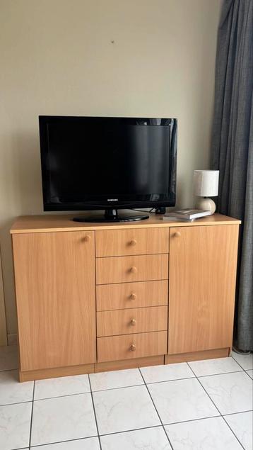 Dressoir kastje / Tv kast beschikbaar voor biedingen