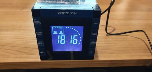 Bigben wekkerradio met tijd projector, Elektronische apparatuur, Wekkers, Zo goed als nieuw, Digitaal, Ophalen of Verzenden