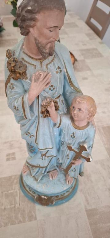 Beeld Jozef met Jezus, Enlèvement ou Envoi