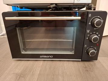 Vrijstaande kleine oven beschikbaar voor biedingen