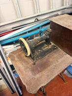 Machine à coudre ancienne, Enlèvement