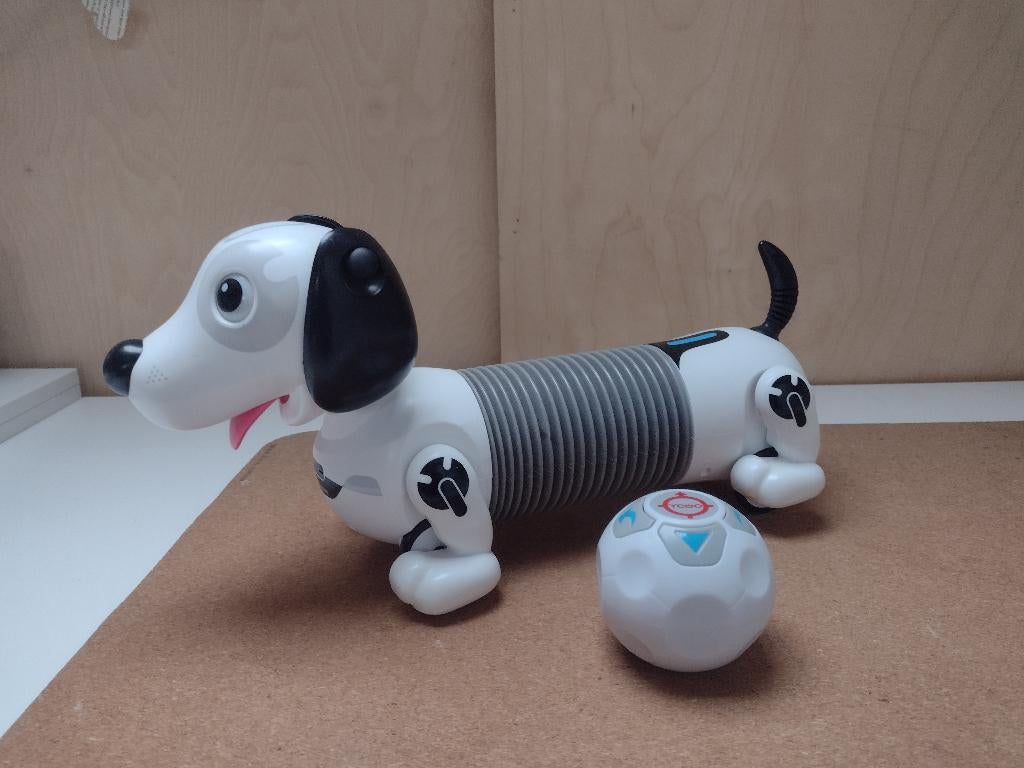 Silverlit Robothond Robo Dackel Junior (doos meegeleverd), Kinderen en Baby's, Speelgoed | Actiefiguren, Zo goed als nieuw, Ophalen