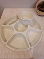 Tupperware hapjesschaal te koop in Balen., Huis en Inrichting, Ophalen of Verzenden, Zo goed als nieuw, Crème, Schaal