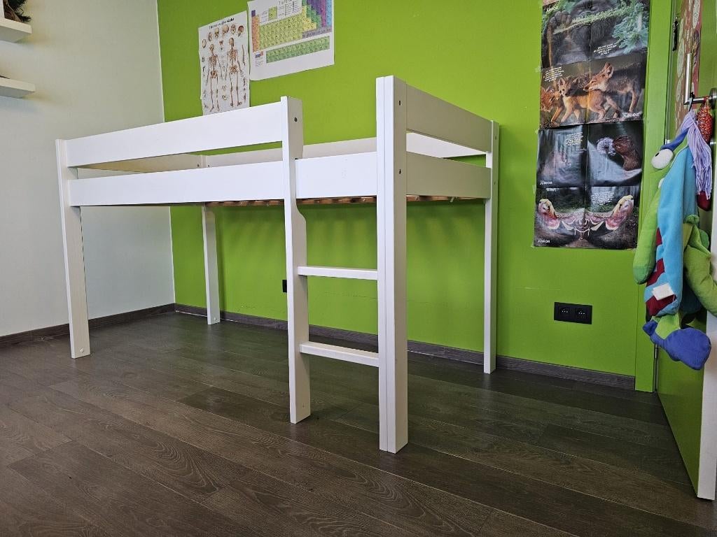 Hoogslaper wit – stevig houten bed + gratis lattenbodem, Enlèvement, Utilisé, Lit mezzanine