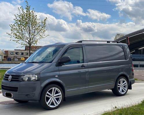 Volkswagen Transporter (T5.1), Auto's, Bestelwagens en Lichte vracht, Particulier, Volkswagen, Diesel, Handgeschakeld, Zilver of Grijs