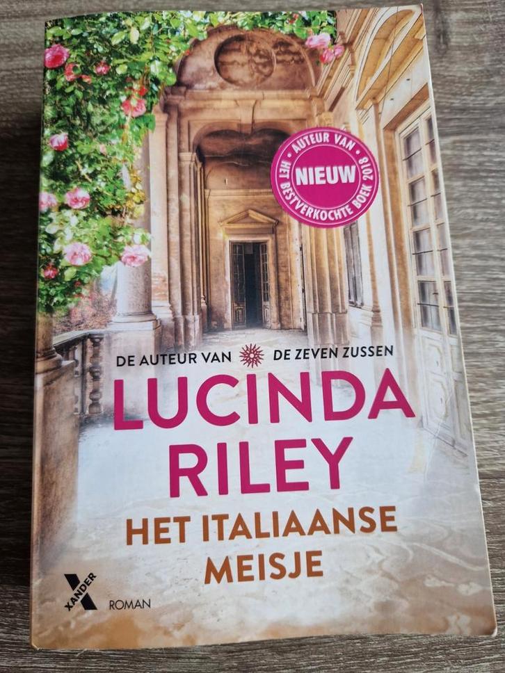 Lucinda Riley - Het Italiaanse meisje, Boeken, Literatuur, Zo goed als nieuw, Ophalen of Verzenden
