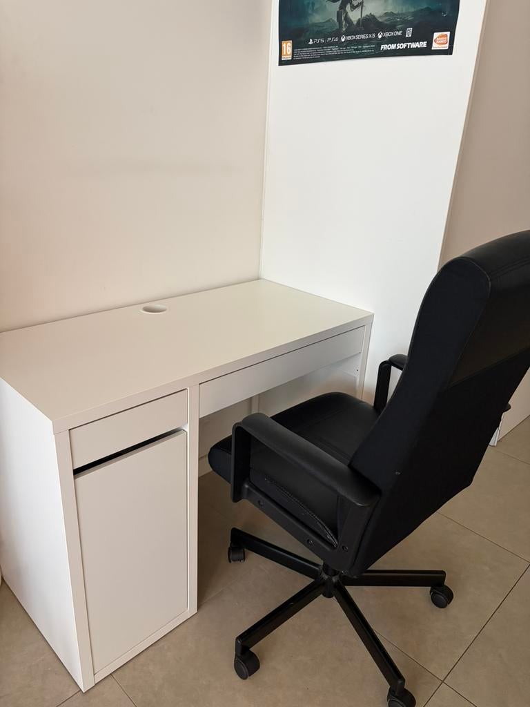 office desk and chairs, Huis en Inrichting, Ophalen, Zo goed als nieuw