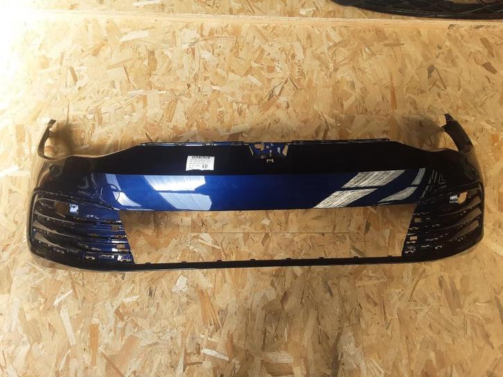 BUMPER VOOR Volkswagen Golf VIII (CD1) (5H0807221J), Auto-onderdelen, Carrosserie, Bumper, Volkswagen, Voor, Gebruikt