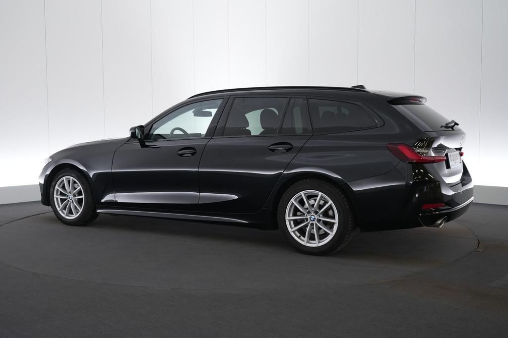 (2DAS246) BMW 3 TOURING, https://public.car-pass.be/vhr/32b602a5-914f-448e-9885-c06c23fdc80d, 136 pk, Zwart, Bedrijf