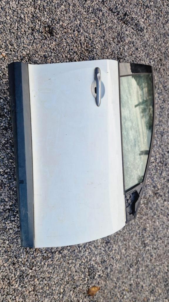 Porte de rainaut megan break 2010 1.4 essence en bon état, Autos : Pièces & Accessoires, Rétroviseurs, Renault, Utilisé, Enlèvement