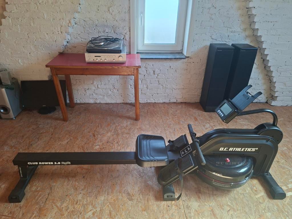 D C ATHLETICS waterroeier  3.0 club rower, Ophalen