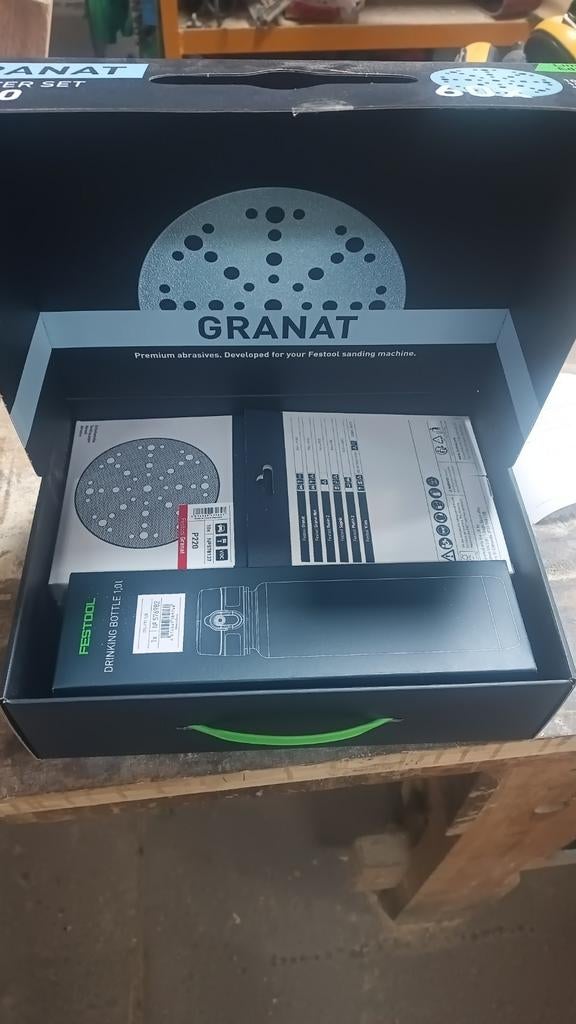 Festool granat startset met drinkbus, Doe-het-zelf en Bouw, Gereedschap | Schuurmachines, Ophalen