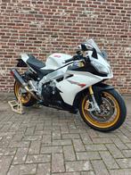 Aprilia RSV4 2011, Motoren, 4 cilinders, Super Sport, Traction Control, Bedrijf
