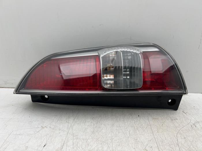 Feu arrière droit d'un Daihatsu Sirion, Autos : Pièces & Accessoires, Daihatsu, -, 3 mois de garantie, Utilisé