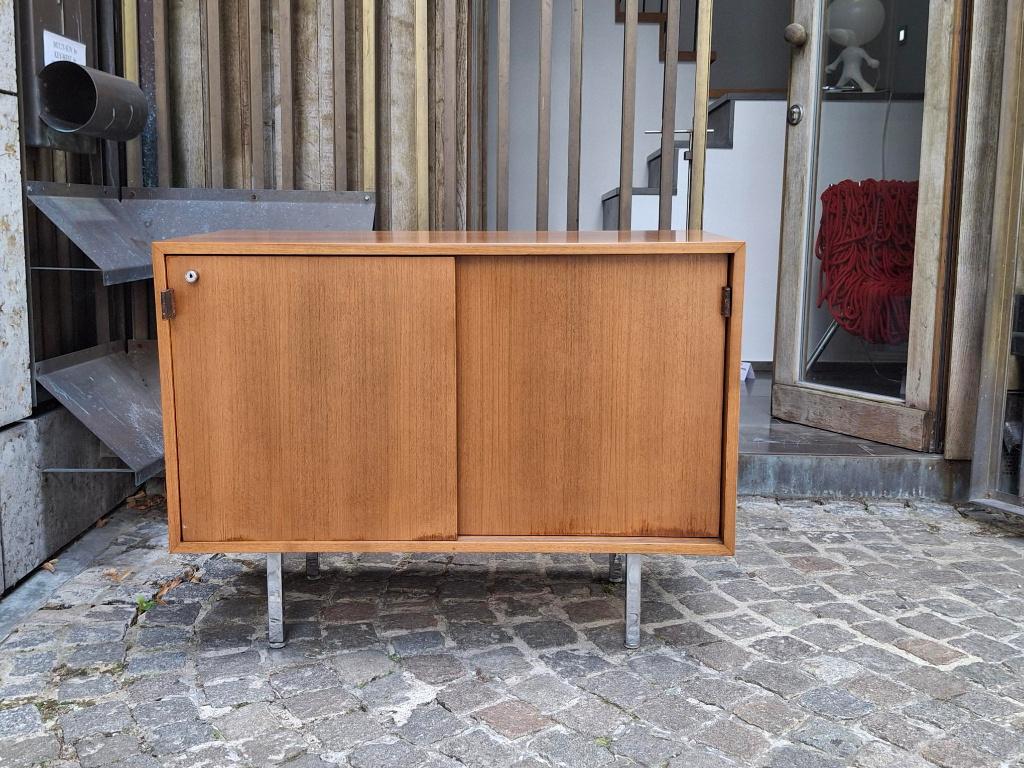 Florence Knoll dressoir jaren ’60, Maison & Meubles, Armoires | Dressoirs, Utilisé, 50 à 100 cm, 25 à 50 cm, Avec tiroir(s), Avec porte(s)