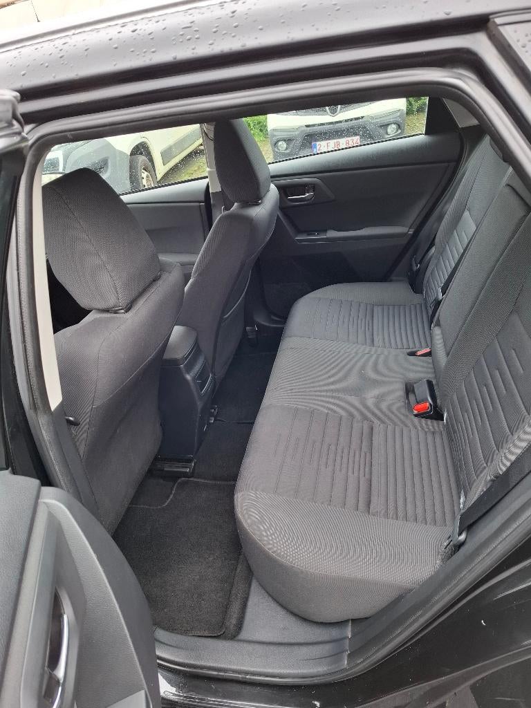 Toyota auris, Autos, Achat, Entreprise, Boîte manuelle, 5 portes