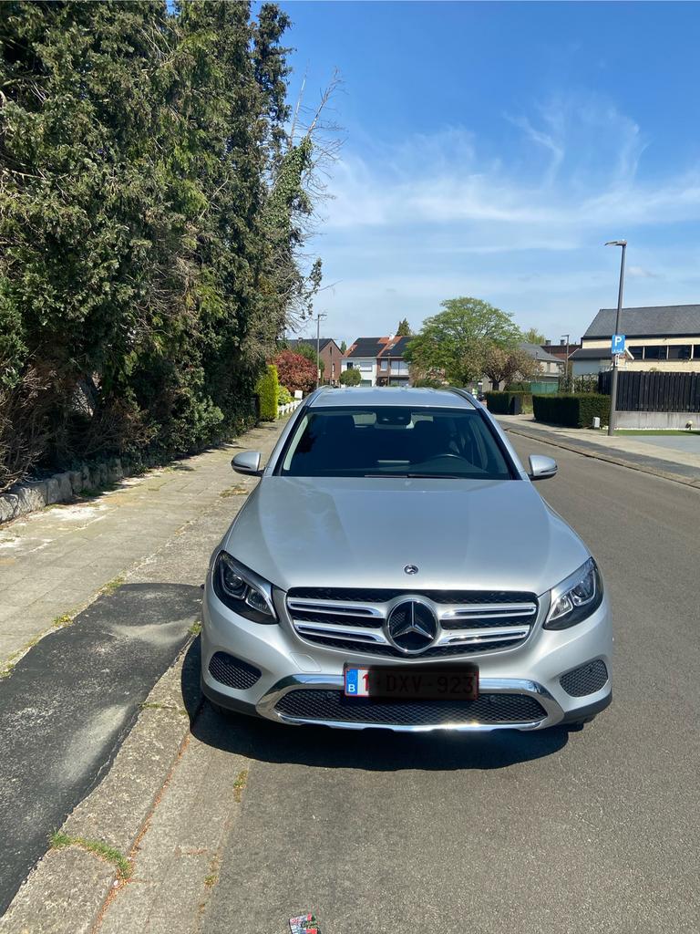 Mercedes-Benz 220D 4MATIC 114 000 km, à partir de 2018,, Argent ou Gris, Achat, Euro 6, Noir