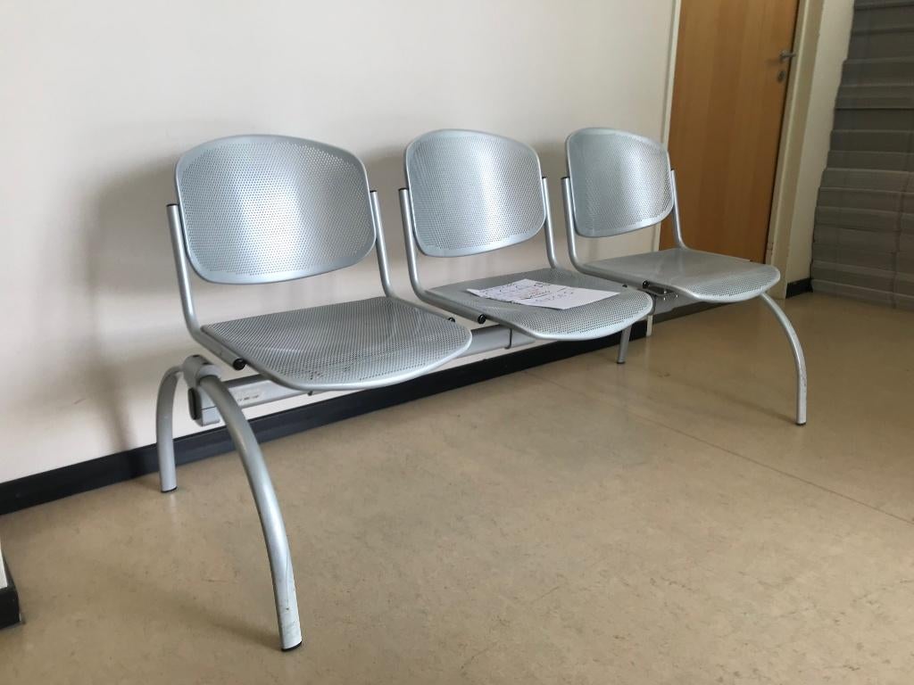 4 Banc metal 300 euros Louvain, 12 m², Location, Espace de créativité