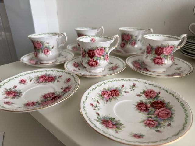 Tassen en ondertassen, Ophalen of Verzenden, Zo goed als nieuw