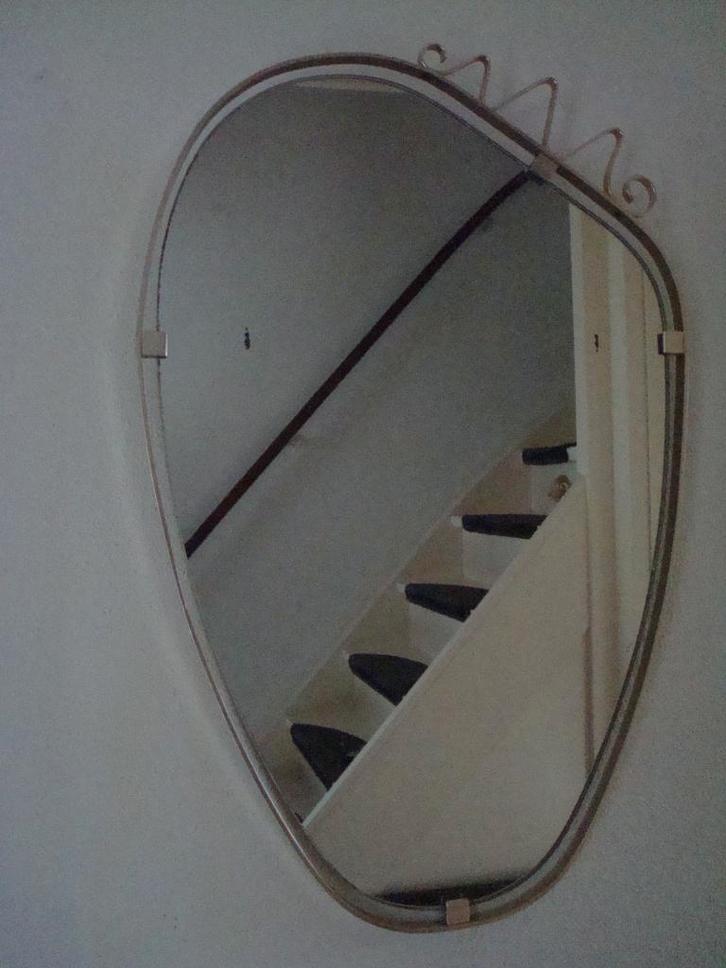 vintage  spiegel design by GIO PONTI FONTANA  ITALIE 1960/65, Huis en Inrichting, Woonaccessoires | Spiegels, Gebruikt, Minder dan 50 cm