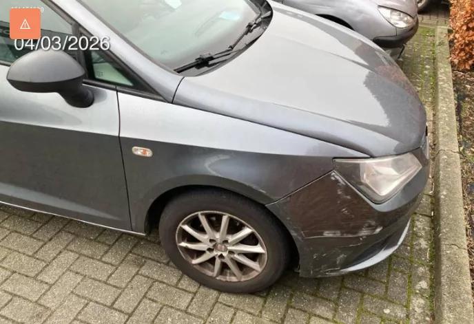 Seat ibiza - 2014 - 1.2benzine - 155000km - schade, Auto's, Seat, Euro 5, Zwart, Ibiza, Handgeschakeld