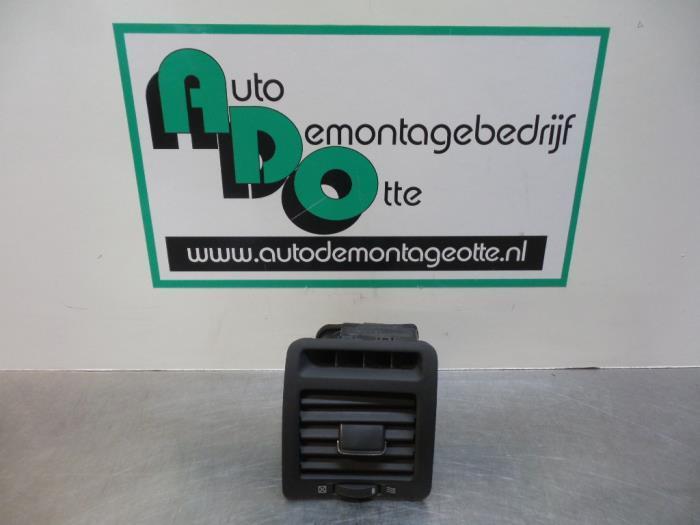 Luchtrooster Dashboard van een Toyota Corolla Verso, Auto-onderdelen, Dashboard en Schakelaars, Toyota, Gebruikt, Ophalen of Verzenden