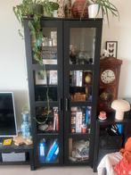 2 vitrines BRIMNES Ikea noires, Maison & Meubles, 25 à 50 cm, Utilisé, 50 à 100 cm, Avec tablette(s)