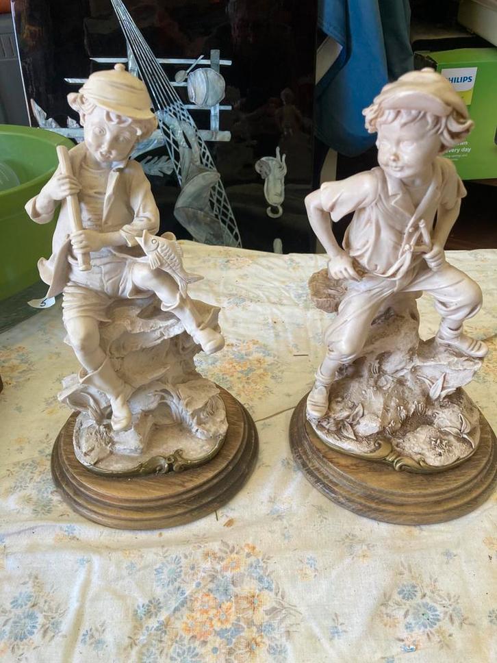 2 mooie beelden van Giuseppe Armani, Antiek en Kunst, Antiek | Porselein, Ophalen