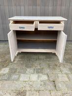 Kast met marmeren blad, Enlèvement