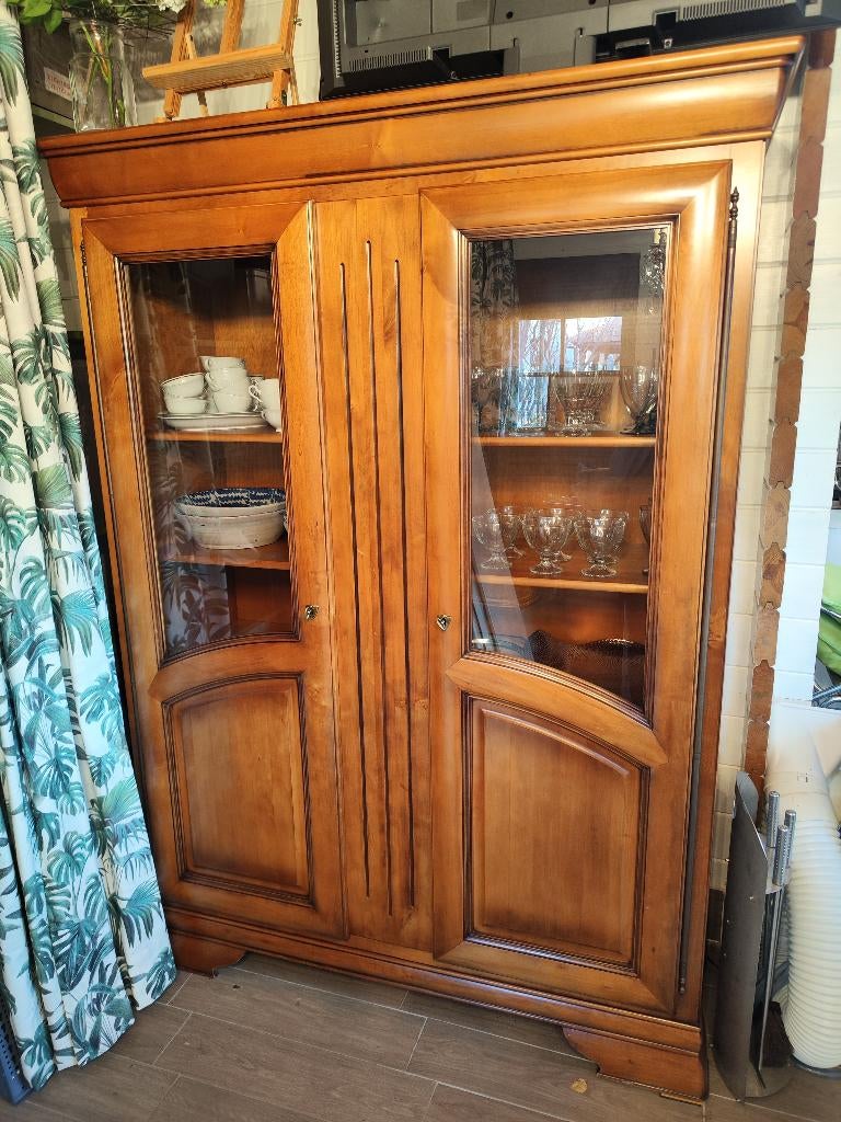 Massieve houten vitrinekast met glasdeuren, Huis en Inrichting, Kasten | Vitrinekasten, Ophalen, Met deur(en), 100 tot 150 cm