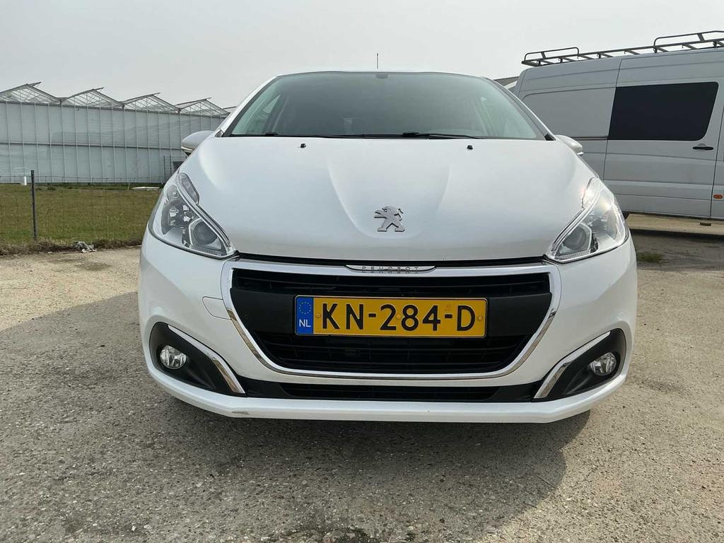 Peugeot 208 1.2 PureT 2016. Voiture de passagers Blue Lion, Achat, Euro 6, Entreprise, Occasion