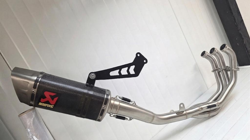 Akrapovic uitlaat Yamaha MT-09 / Tracer 900 | 2021 - 2026, Motoren, Ophalen of Verzenden, Nieuw