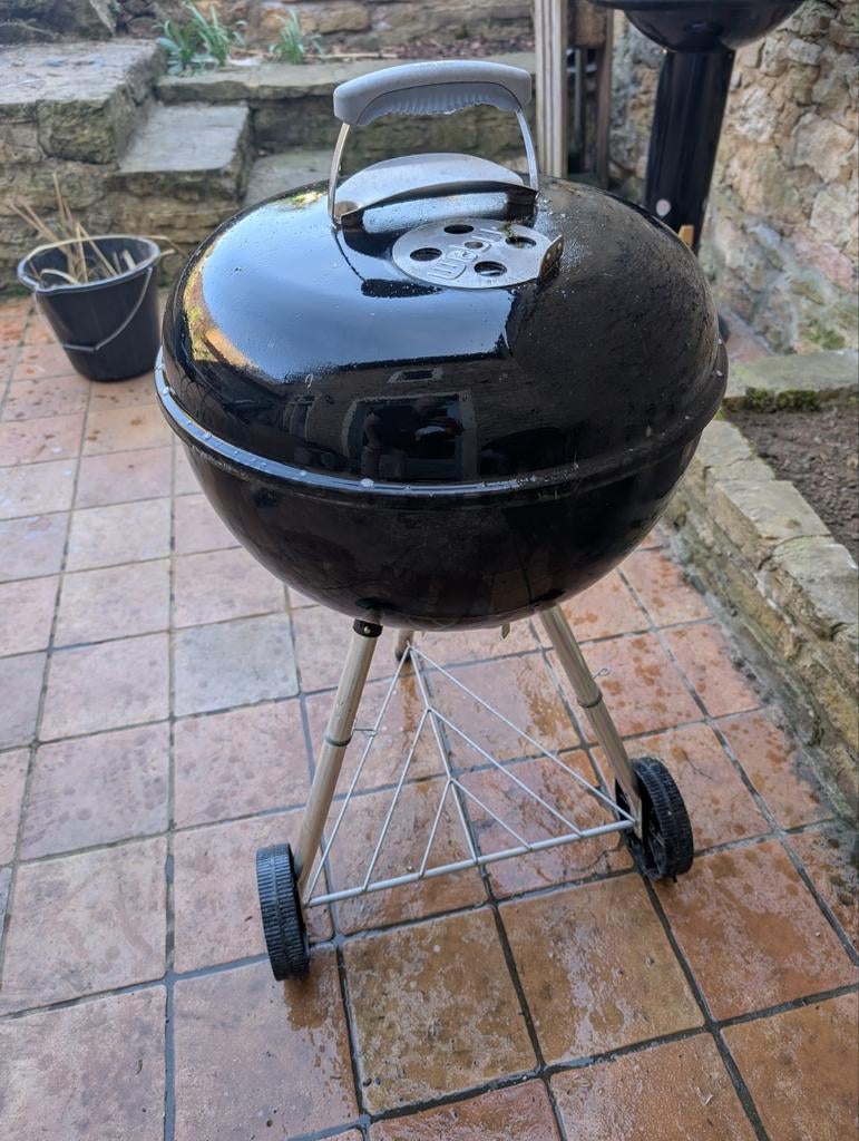 Weber, Jardin & Terrasse, Enlèvement