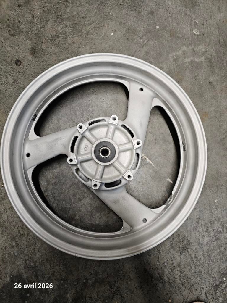 Pièces pour moto Yamaha diversion 900 de 1999, Motos, Motos | Yamaha, Particulier, Occasion