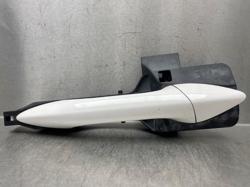 POIGNEE EXTERIEURE AVANT DROITE Hyundai i30 Wagon (GDHF5), Utilisé, Droite, Hyundai