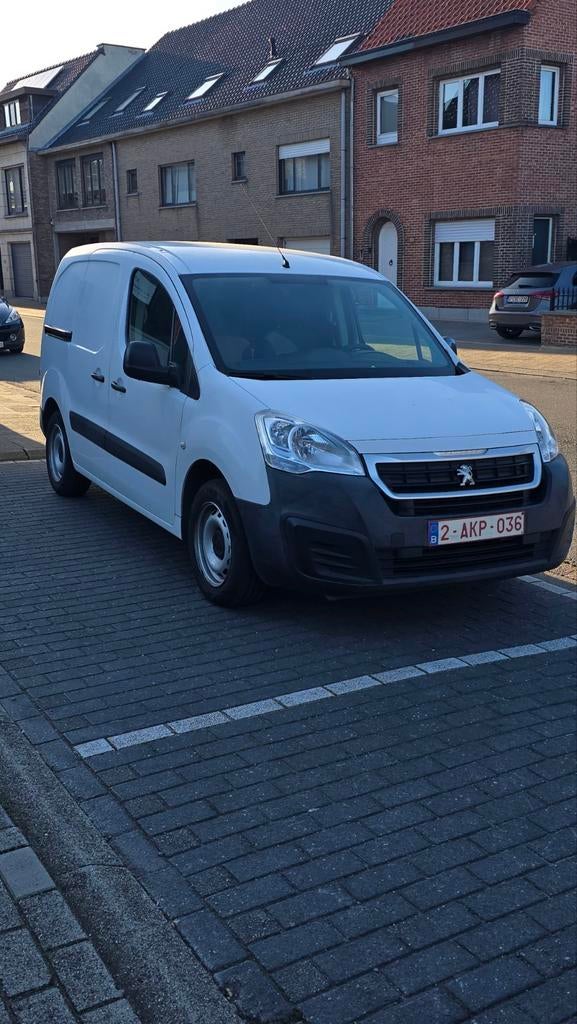 Peugeot Partner Cargo Léger *77830 km*, Autos, Peugeot, Particulier, Partner, Bluetooth, Verrouillage central, Cruise Control