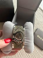 Montre GUCCI, Handtassen en Accessoires, Horloges | Dames, Ophalen of Verzenden
