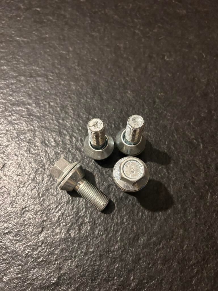 Schuifbouten 4 stuks M14 x 1.5 5x112 naar 5x114,3, Ophalen of Verzenden, Nieuw, Overige automerken