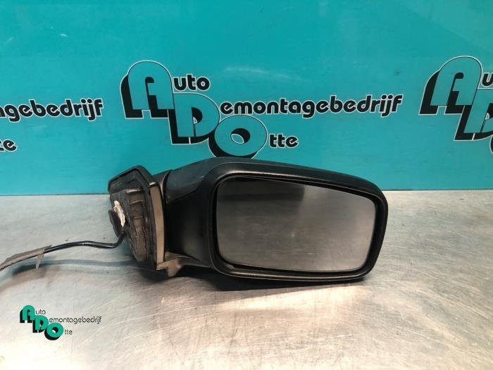 Buitenspiegel rechts van een Volvo V40, Auto-onderdelen, Spiegels, Volvo, Gebruikt, 3 maanden garantie, Ophalen of Verzenden