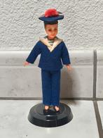 Vintage pop gekleed in een origineel marine-uniform (1976), Verzenden, Gebruikt, Mens
