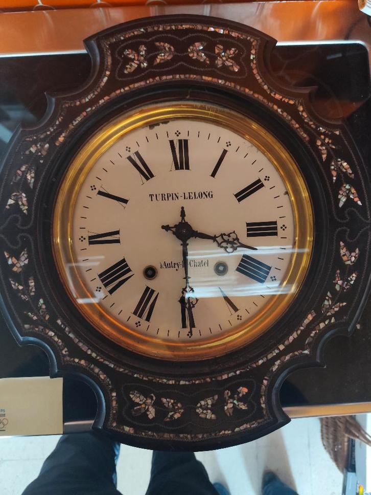 Horloge oeil-de-boeuf XIX marqueterie cadran émaillé, Antiquités & Art, Antiquités | Horloges, Enlèvement