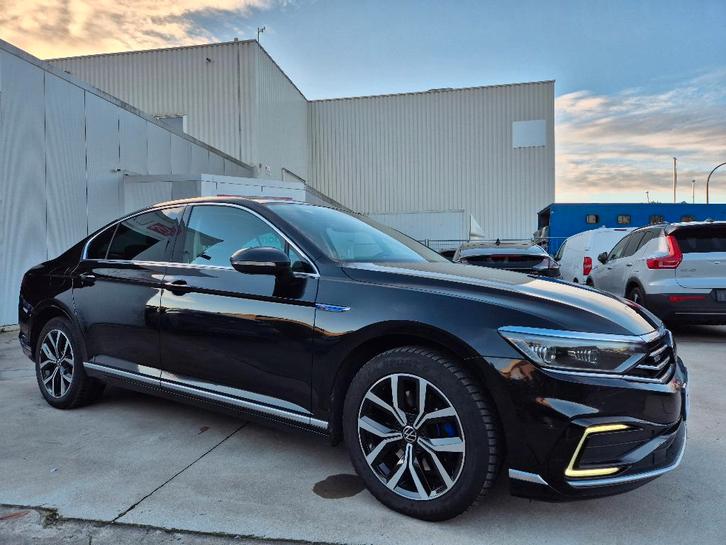 Volkswagen Passat GTE 1.4 TSI / PHEV HYBRID / DSG / FULL !, Autos, Volkswagen, Entreprise, Achat, Passat, ABS, Caméra de recul