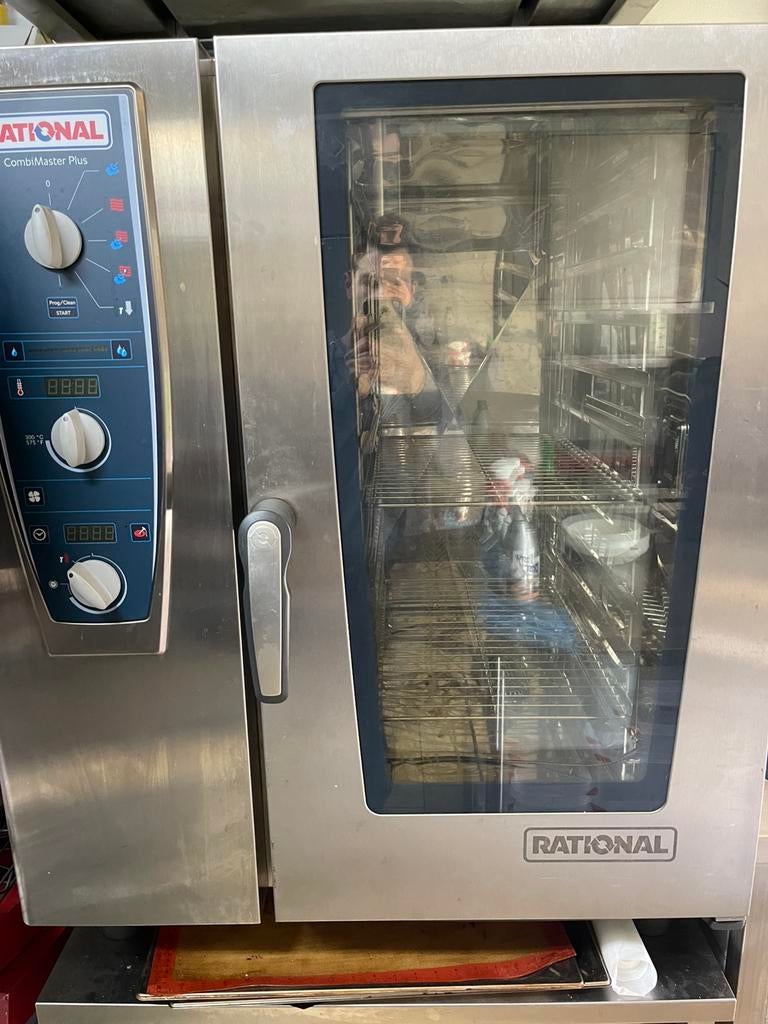 Rational oven 10 niveau’s Gas met 230 volt aansluiting, Enlèvement, Utilisé, Fours, Fours à micro-ondes et Fours à vapeur