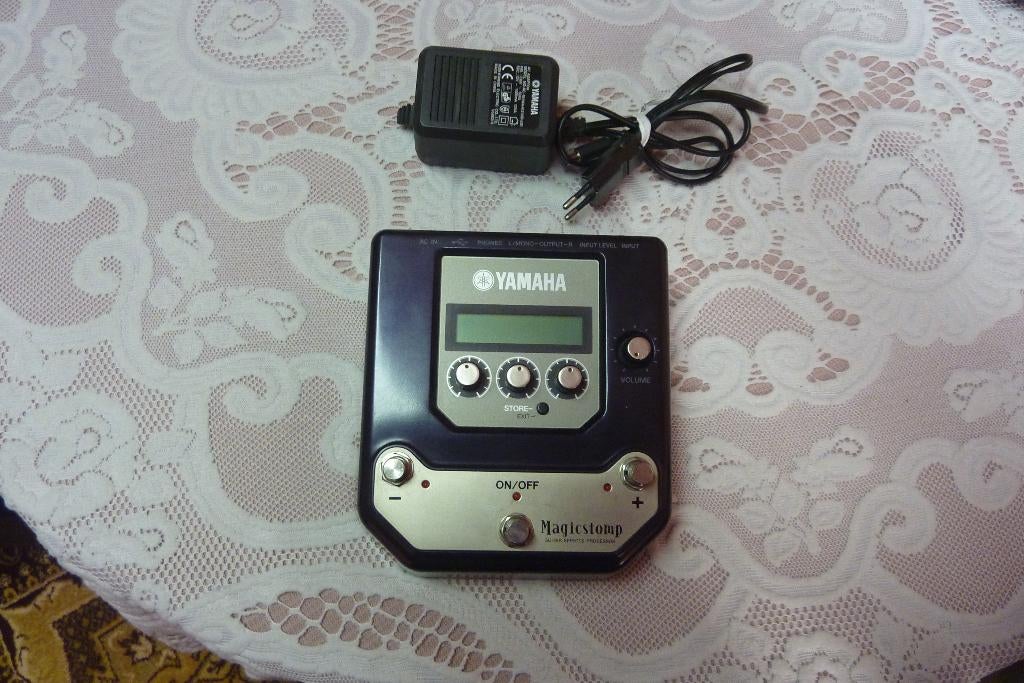 Magicstomp van Yamaha., Muziek en Instrumenten, Effecten, Zo goed als nieuw, Delay of Echo, Multi-effect, Ophalen