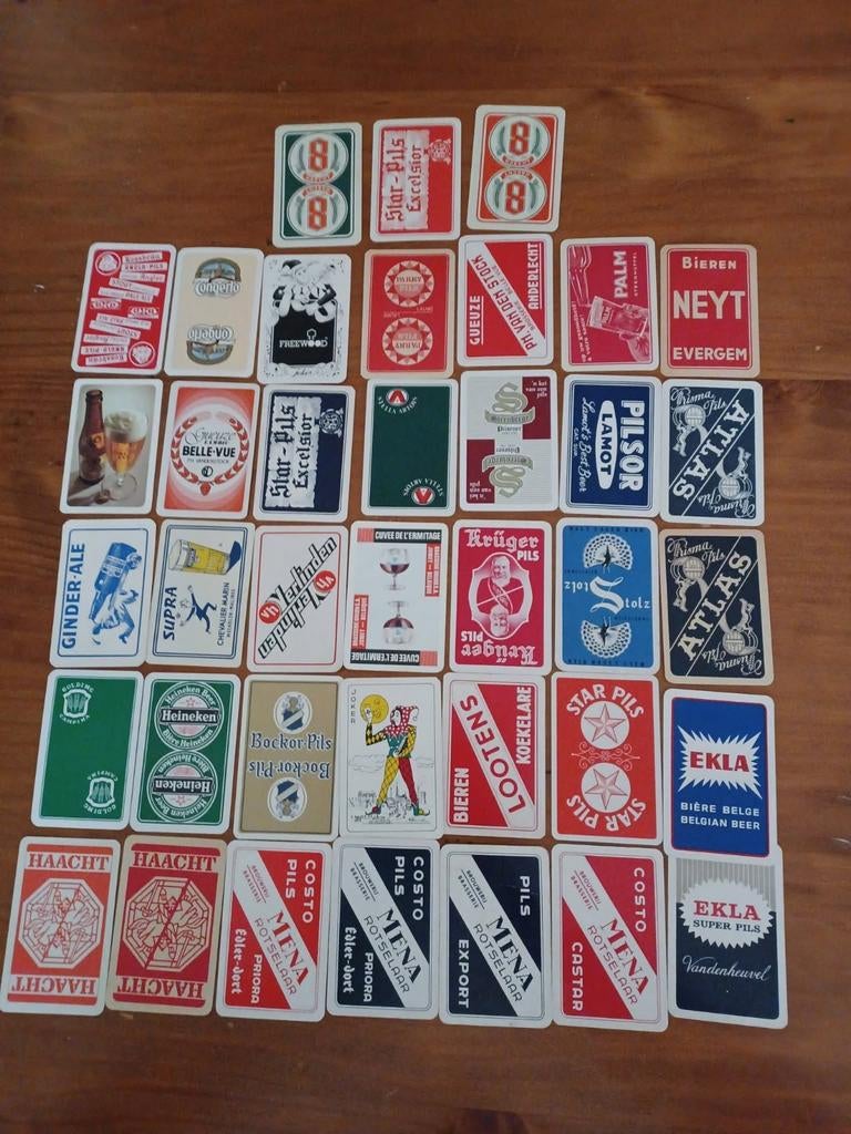 65 cartes à jouer distinctes, marques de bière, certaines av, Enlèvement ou Envoi, Carte(s) à jouer